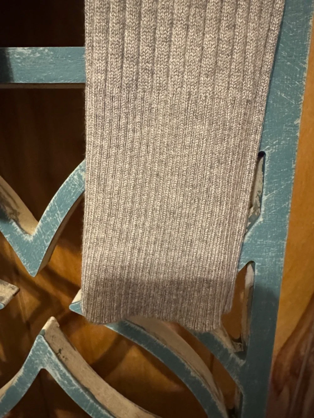 Faded Glory Light Gray Ribbed Scoop Neck Sweater - Picture 4 of 9